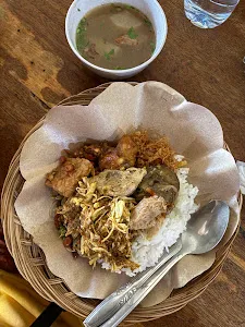 Warung Nasi Ayam Bu Sri 1
