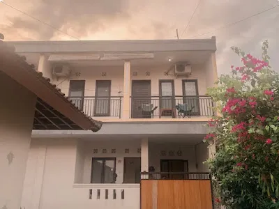 Bakung Sunset Hotel 1