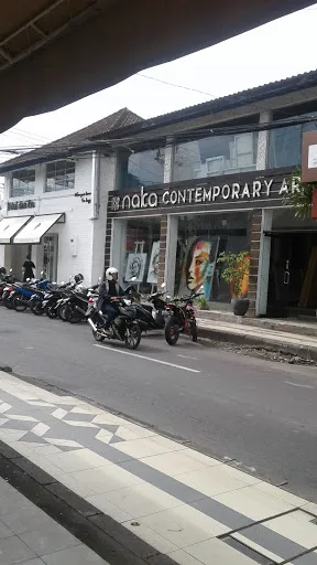 Naka Contemporary Art
