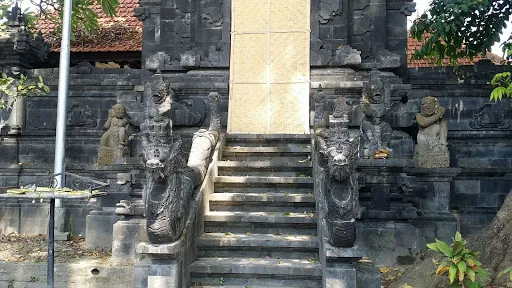 Samuan Tiga Temple 1