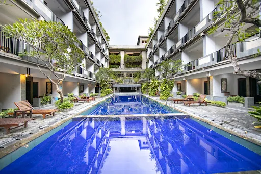 Adus Beach Inn 4