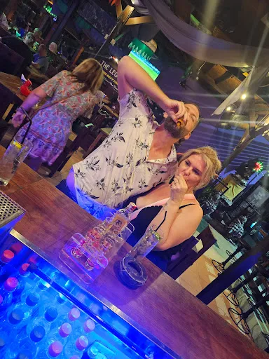 The Legend Bar & Restaurant 4