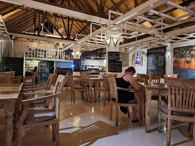 Moo Moo's Steakhouse Bar & Grill 3