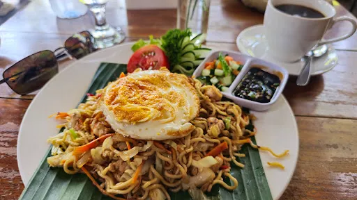 Warung Mina Legian 3