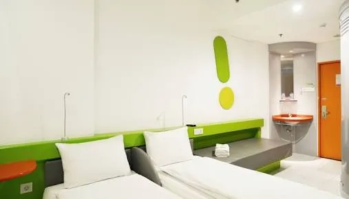 POP! Hotel Dewi Sri 1