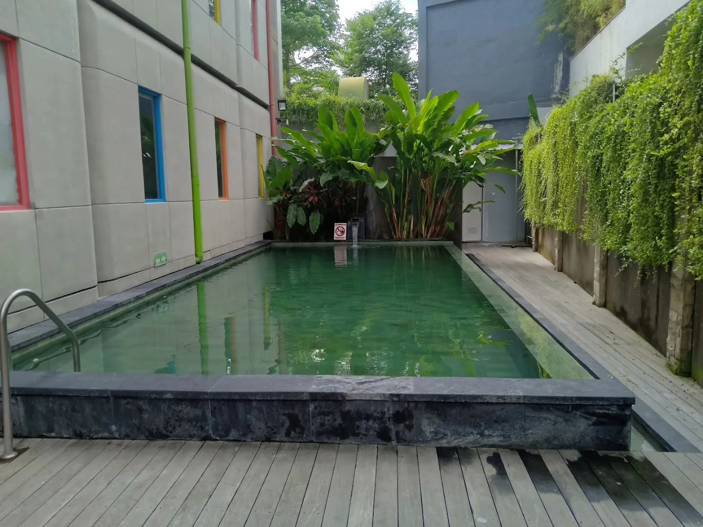 POP! Hotel Dewi Sri 3