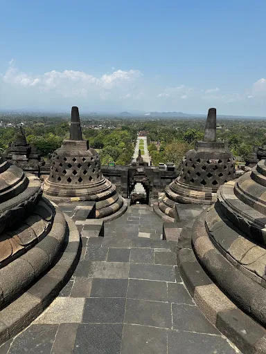 The Seven Holiday | Tailor-made Holidays & Honeymoons in Bali, Yacht Charter 1