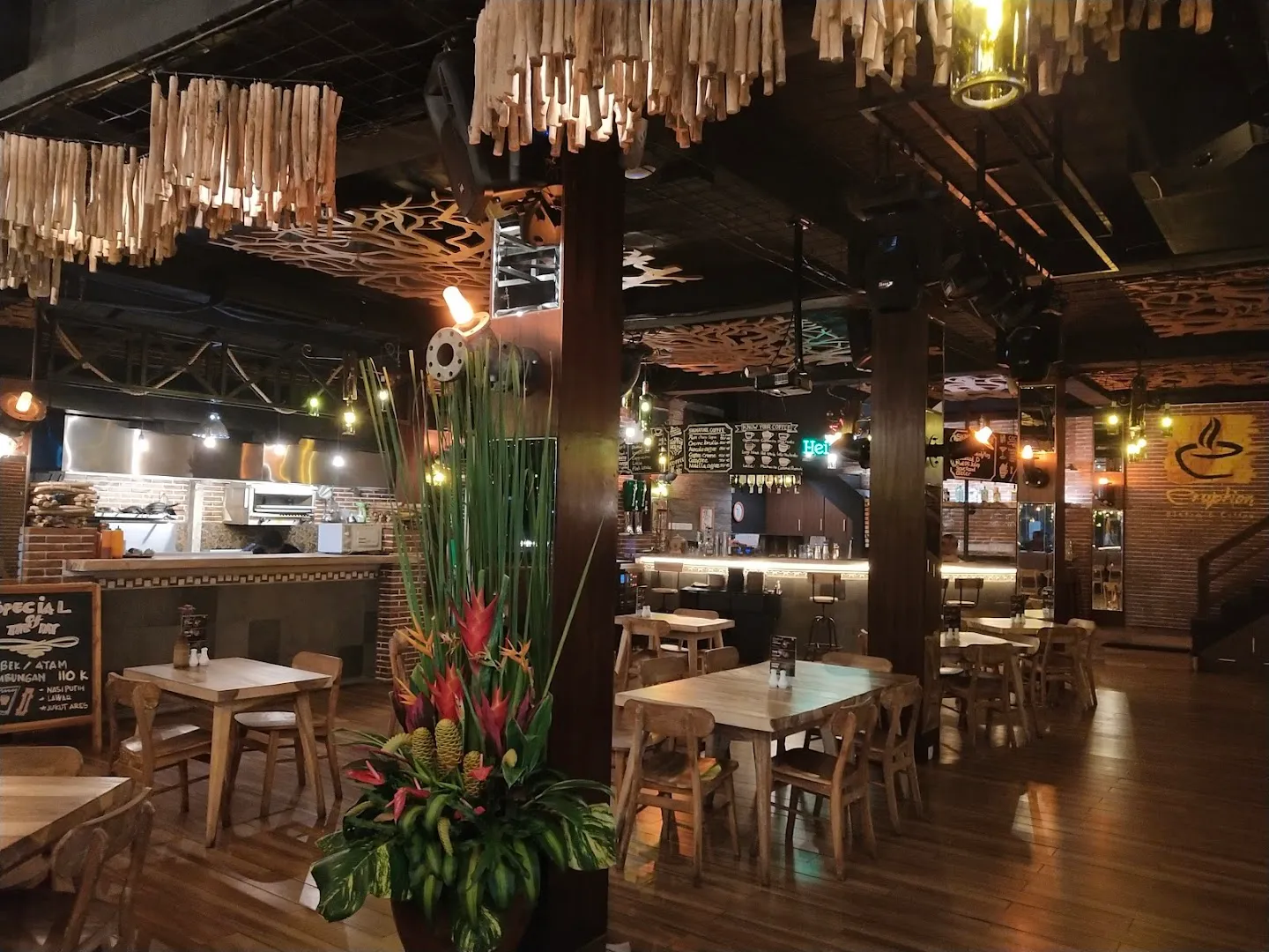 Eruption Bistro & Coffee 2