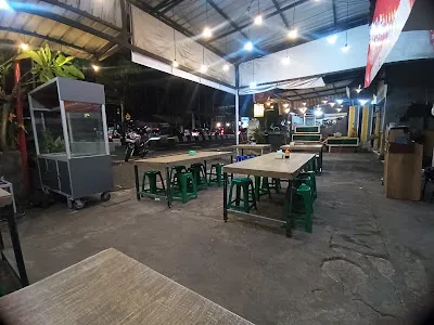 Herkas Seafood Resto 1