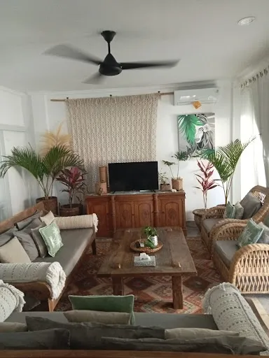 Bali Court Hotel & Apartment 4