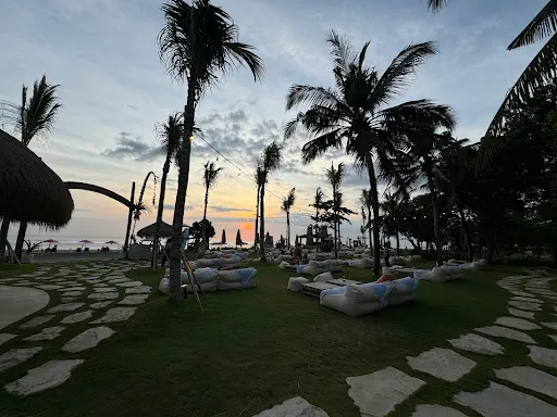 Suka Sunset Beach 4