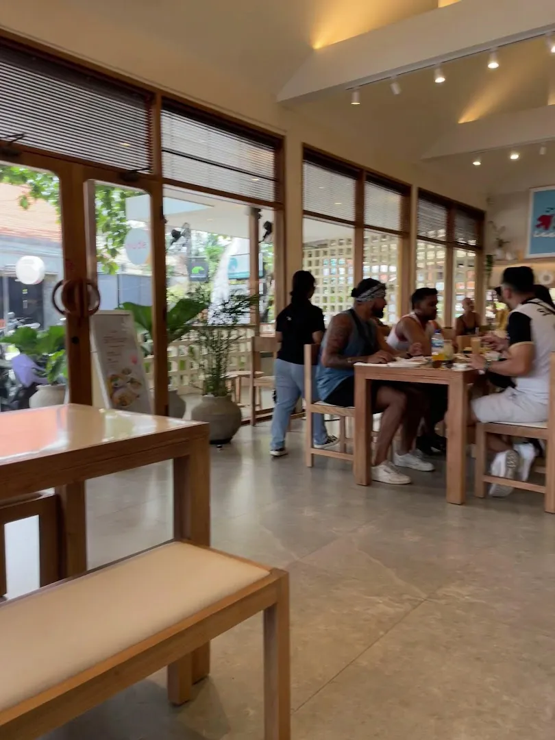 nüde cafe Umalas 1