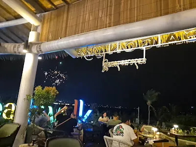 Saigon Delight Beach walk 4