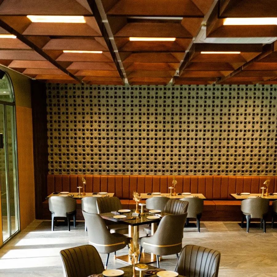 MANAW - Contemporary Thai Dining 4