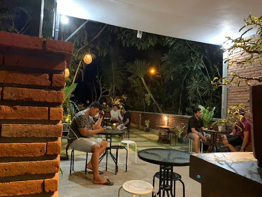 Sayana Coffee & Nature Space 1