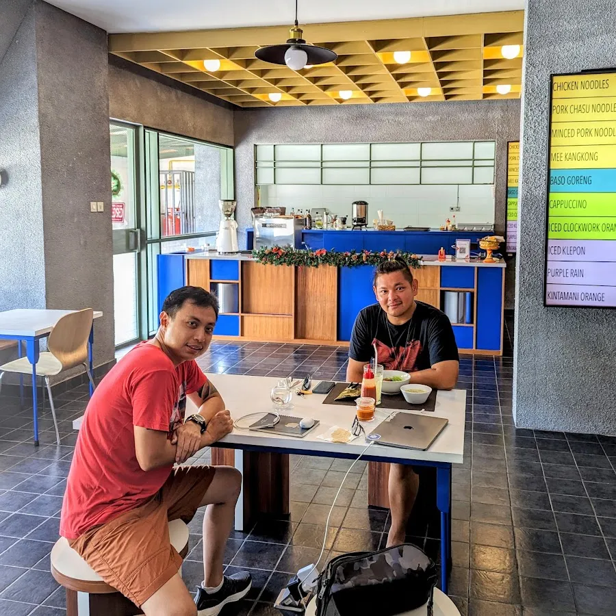 DINA Noodle & Coffee 2