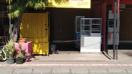 DINA Noodle & Coffee 3