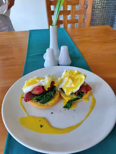 Yanti Bar Bali 1