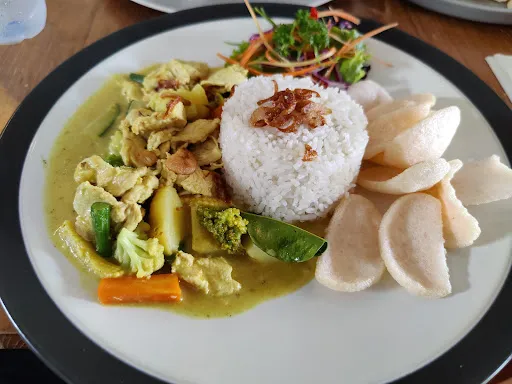Yanti Bar Bali 3