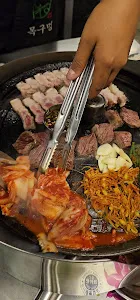 Moggumung Seminyak (목구멍 스미냑점) 3