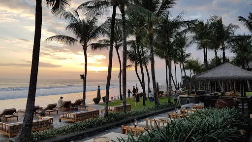 Pool Bar at The Legian Bali 4