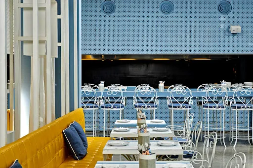 MOONFACE - Pizza Restaurant & Bar 1