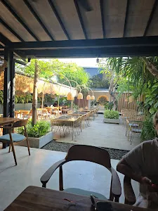 MOONFACE - Pizza Restaurant & Bar 4