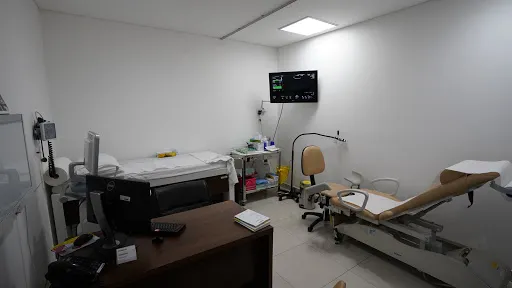 dr. Made Surya Kumara, SpOG 3