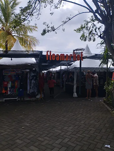 Kayu Aya Square Market 3