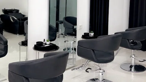 Kingnadi Salon Seminyak 4