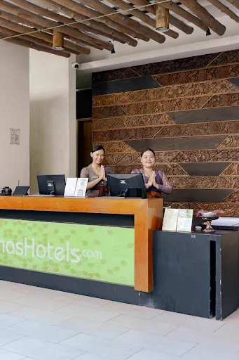 Grandmas Plus Hotel Seminyak 4