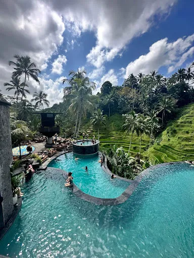 Johnny Bali Tour 4