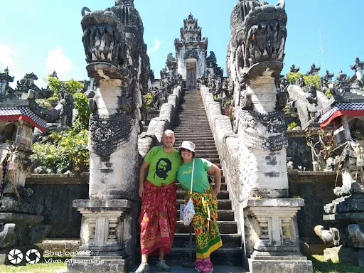 Bali Tour Guide 1
