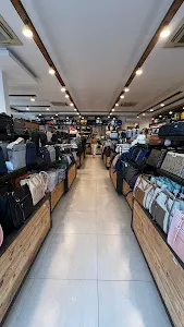 100 Store 2