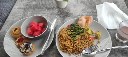 Afterglow Bar and Kitchen 3