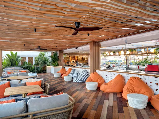 Afterglow Bar and Kitchen 4