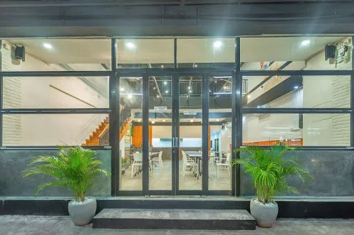 Three Kings Cafe Bali 2