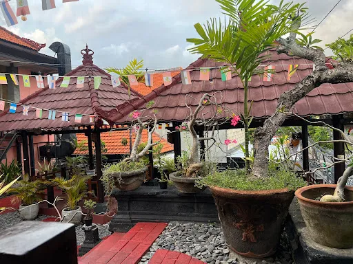 Indian Downtown Resto Bar Bali 4