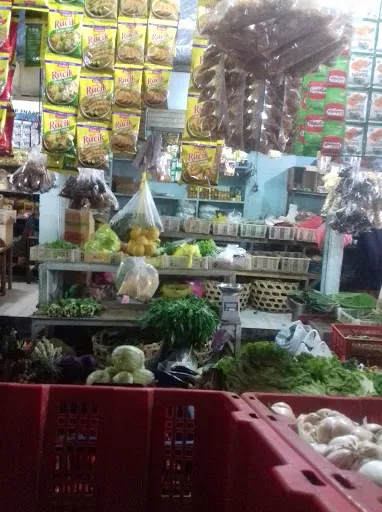 PASAR KEROBOKAN 4
