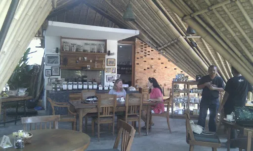 Yayasan Wisnu 1