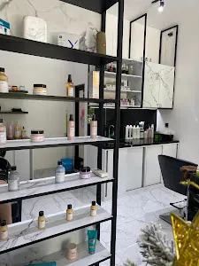 Megga Hair Studio 4