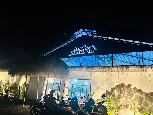 Jungle Padel Kerobokan 1