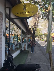 KISS 'N' THRILL Swimwear Canggu 1