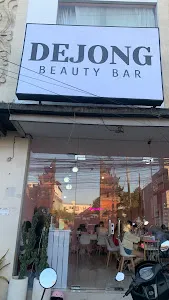 Dejong beauty bar 3