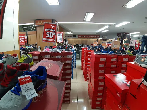 SPORTS STATION DISCOVERY MALL BALI 1