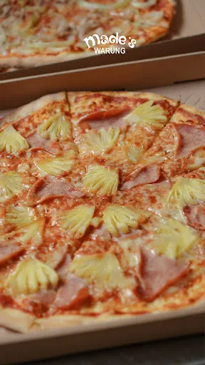 Made's Lucca Pizza