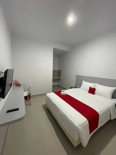RedDoorz @ Jalan Gunung Talang Mahendradatta 1