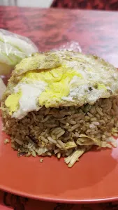 Warung Nasi Goreng Khas Jakarta Bu Dennis 4