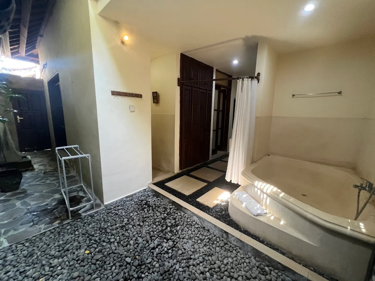 Putu Bali Villa & Spa 4