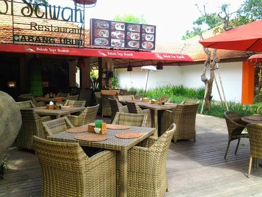 Bebek Tepi Sawah Restaurant 1